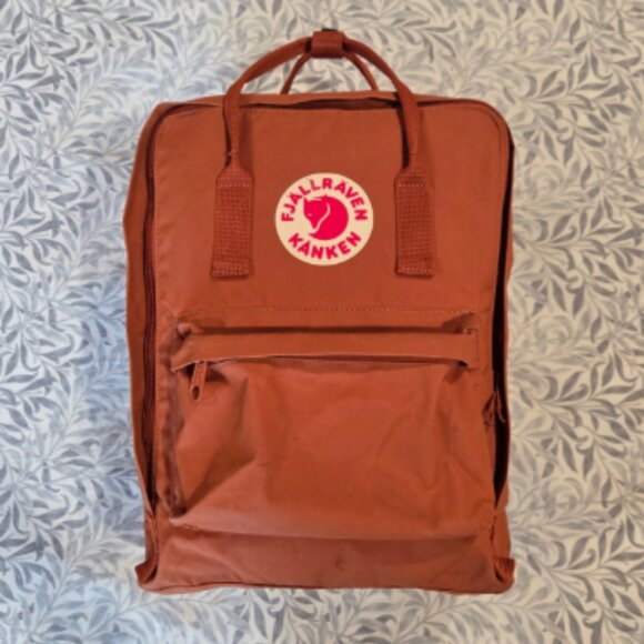 Fjällräven Kånken Classic - Terracotta Brown (Lightly Used) - Picture 1 of 8